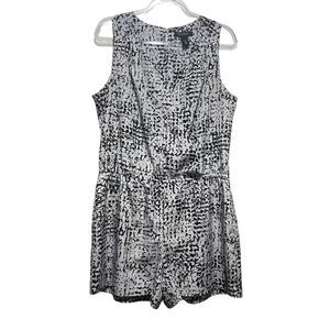 WHBM Black & White Abstract Print Romper Career Casual Pockets Lined Size 12
